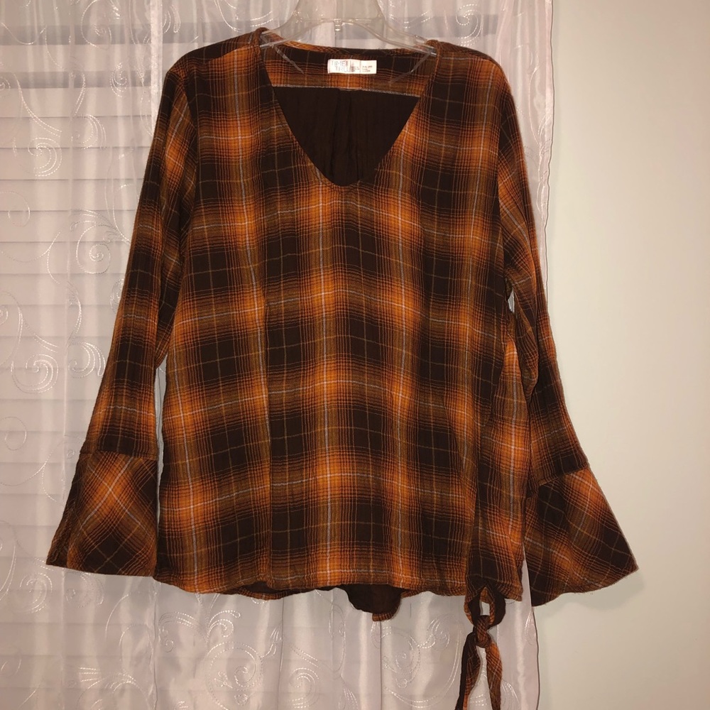 Time and Tru Belle Sleeve Flannel Top